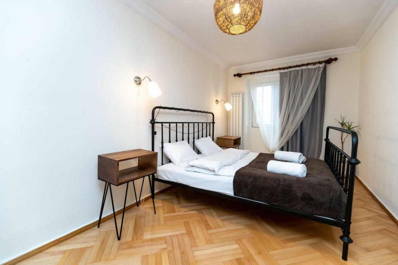 Wehost Cosy Apartment Tbiliszi Kültér fotó
